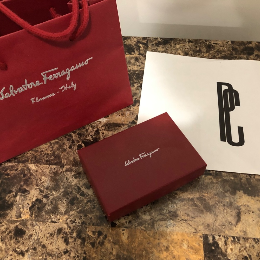 Salvatore Ferragamo Card Holder - Picture 2 of 11